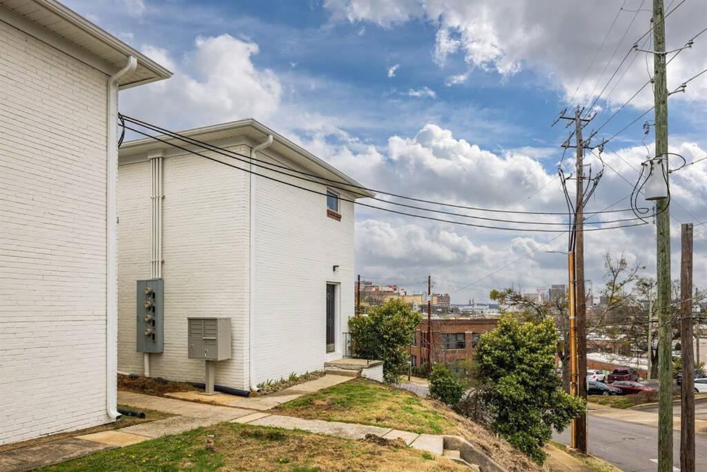 Vulcan'S Hideout / Colorful C2 Birmingham Exterior foto